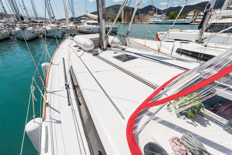 Book yachts online - sailboat - Oceanis 45 - MOBULA ONE - rent