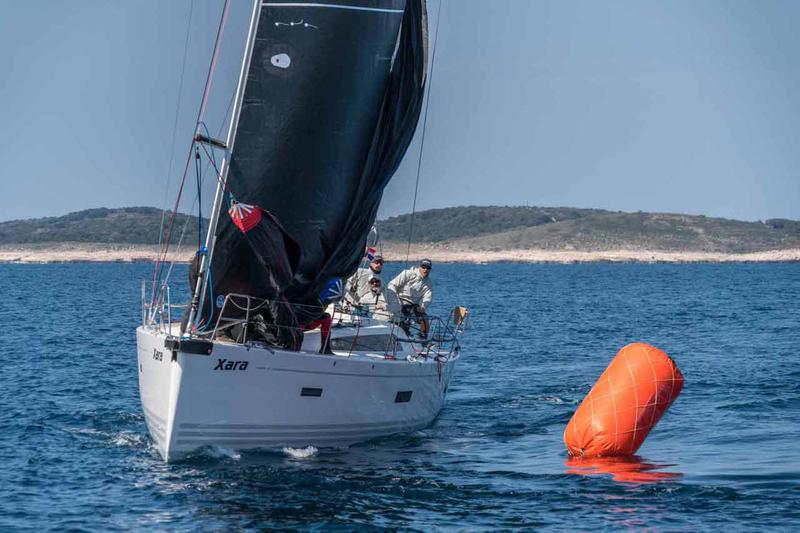 Book yachts online - sailboat - X-Yacht 4-3 - XARA - rent