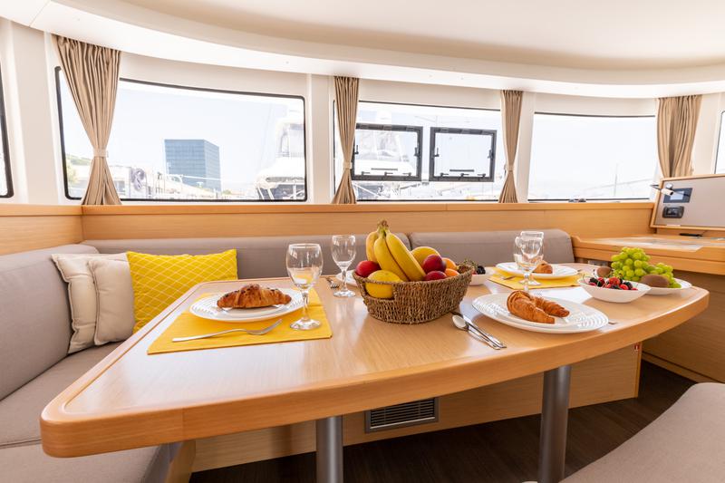 Book yachts online - catamaran - Lagoon 42 (2019) MALA KATE I equipped with generator, A/C (saloon) - MALA KATE I - rent