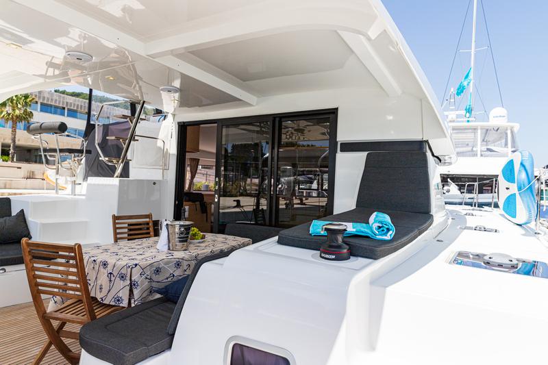Book yachts online - catamaran - Lagoon 42 (2019) MALA KATE I equipped with generator, A/C (saloon) - MALA KATE I - rent