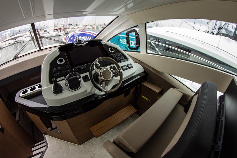 Book yachts online - motorboat - Gran Turismo 50 Fly (2018) - ADEL - rent