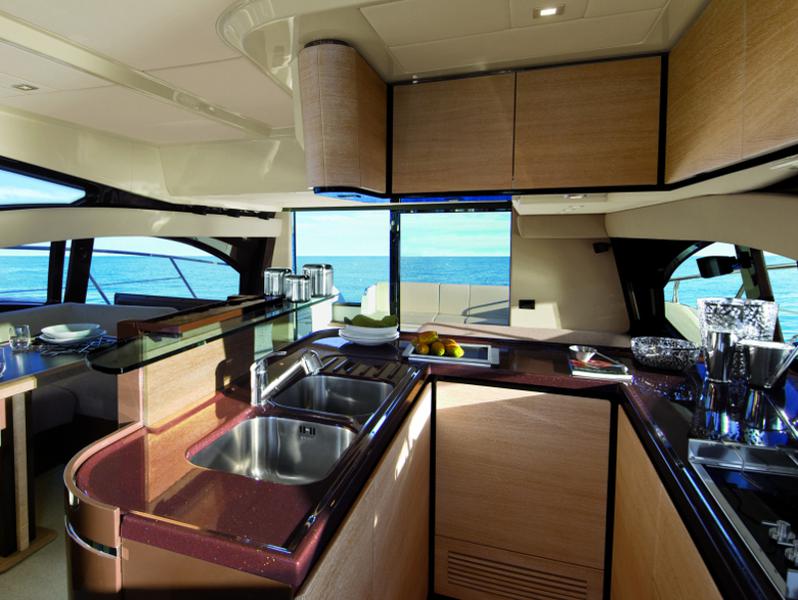 Book yachts online - motorboat - Azimut 58 Fly - Lady Z - rent