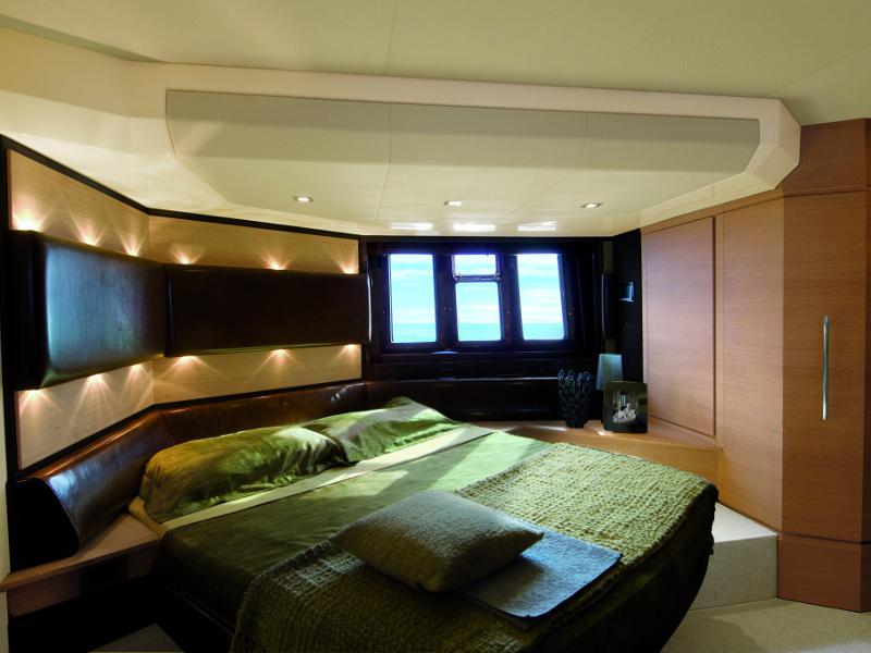 Book yachts online - motorboat - Azimut 58 Fly - Lady Z - rent