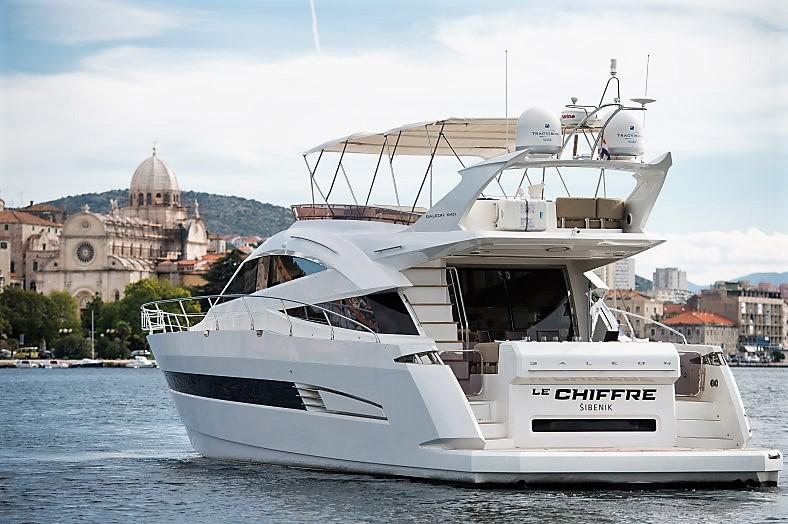 Book yachts online - motorboat - Galeon 640 Fly - Le Chiffre - rent