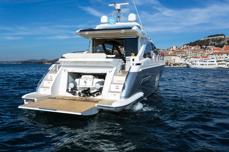 Book yachts online - motorboat - Azimut 55 S - Mini Too - rent