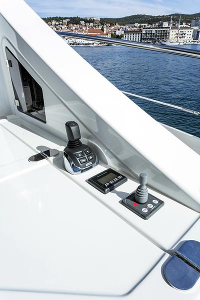 Book yachts online - motorboat - Azimut 55 S - Mini Too - rent