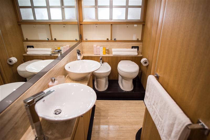 Book yachts online - motorboat - Abacus 70 Fly - Malibu - rent