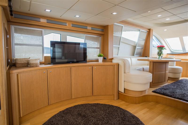 Book yachts online - motorboat - Abacus 70 Fly - Malibu - rent