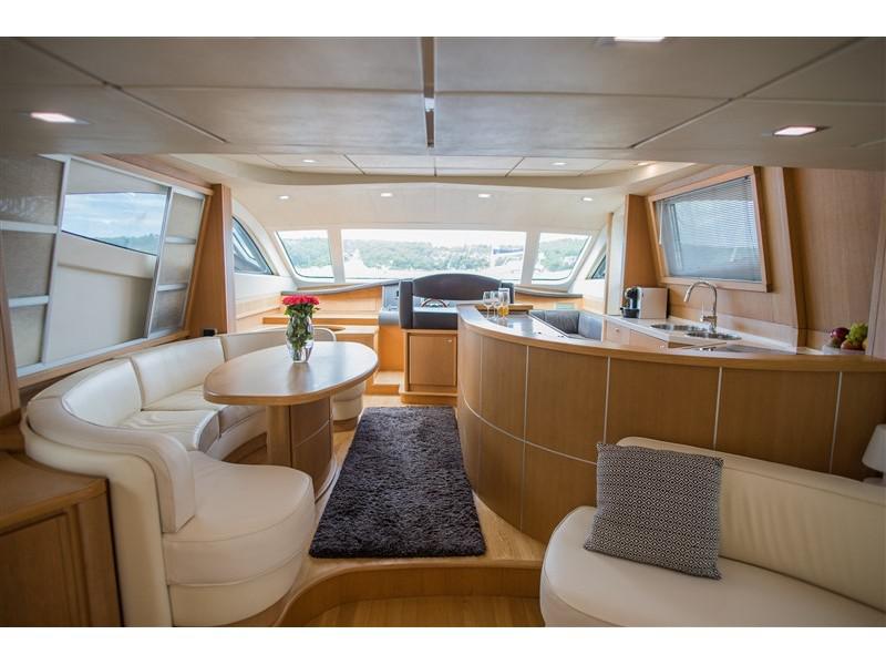 Book yachts online - motorboat - Abacus 70 Fly - Malibu - rent