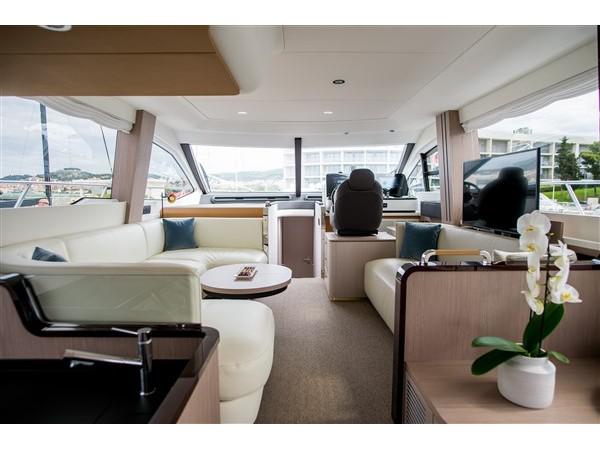 Book yachts online - motorboat - Azimut 55 Fly - MAWI - rent