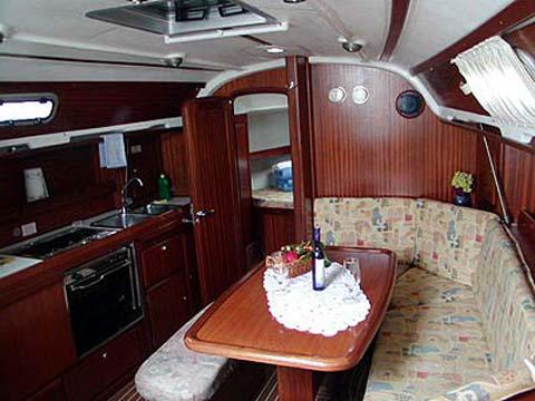 Book yachts online - sailboat - Bavaria 36 - Teranga - rent