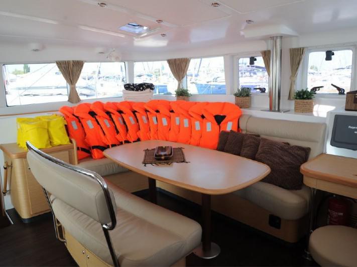 Book yachts online - catamaran - Lagoon 440 - Rafaella K - rent