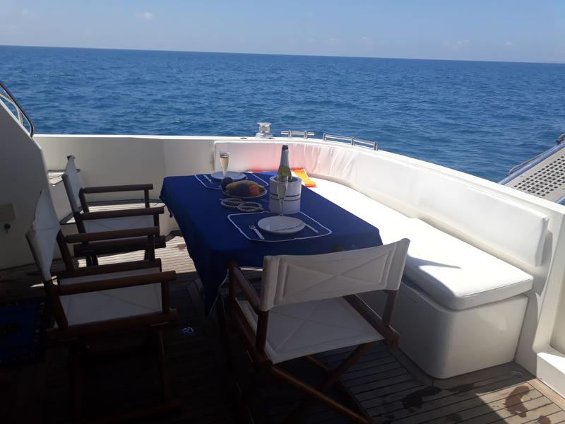 Book yachts online - motorboat - Sunquest 57 - Benas - rent