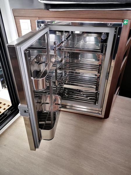 Book yachts online - catamaran - Lagoon 42 - Ice Cat - rent