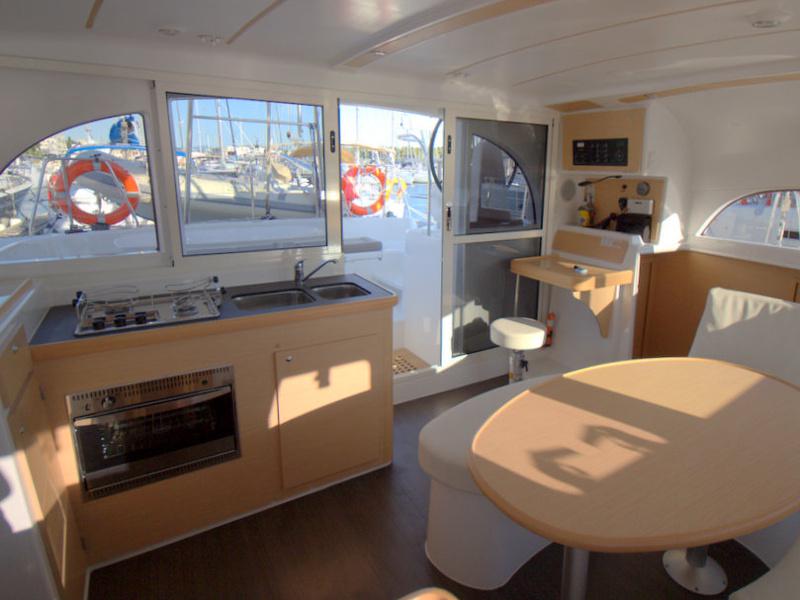 Book yachts online - catamaran - Lagoon 380 - Catharsis - rent