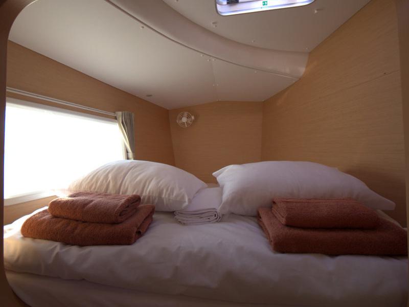 Book yachts online - catamaran - Lagoon 380 - Catharsis - rent