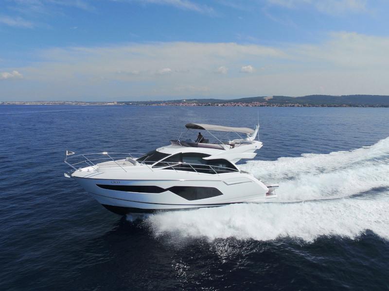 Book yachts online - motorboat - Manhattan 52 - CICO - rent