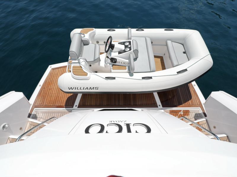 Book yachts online - motorboat - Manhattan 52 - CICO - rent