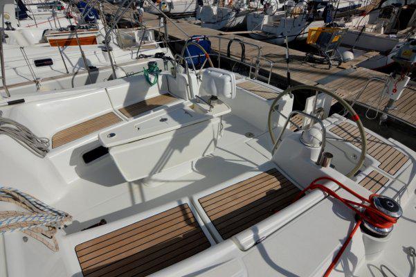 Book yachts online - sailboat - Oceanis 50 Family - LARA  - rent