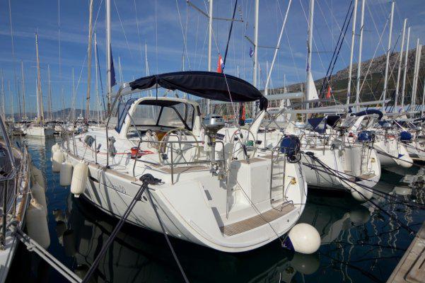 Book yachts online - sailboat - Oceanis 50 Family - LARA  - rent