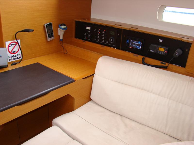 Book yachts online - sailboat - Sun Odyssey 509 - KATRINA - rent