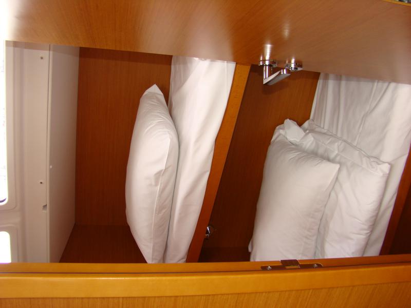 Book yachts online - sailboat - Sun Odyssey 509 - KATRINA - rent