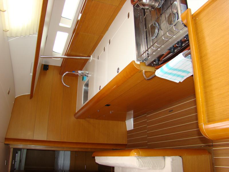 Book yachts online - sailboat - Sun Odyssey 509 - KATRINA - rent