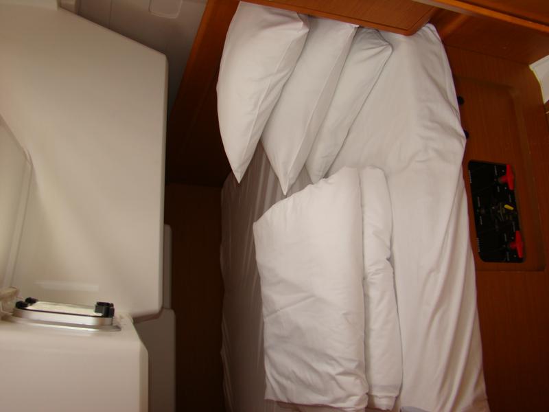 Book yachts online - sailboat - Sun Odyssey 509 - KATRINA - rent