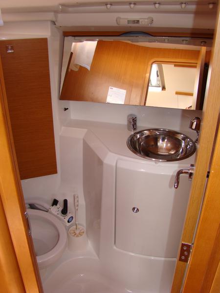 Book yachts online - sailboat - Sun Odyssey 36i - BARBARROSSA - rent