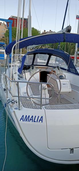 Book yachts online - sailboat - Bavaria Cruiser 37 - AMALIA - rent