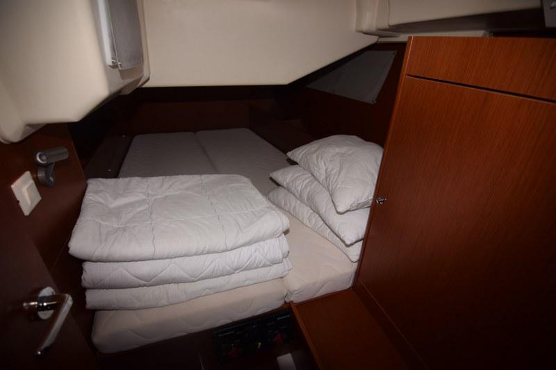 Book yachts online - sailboat - Oceanis 41.1 - BUGA - rent