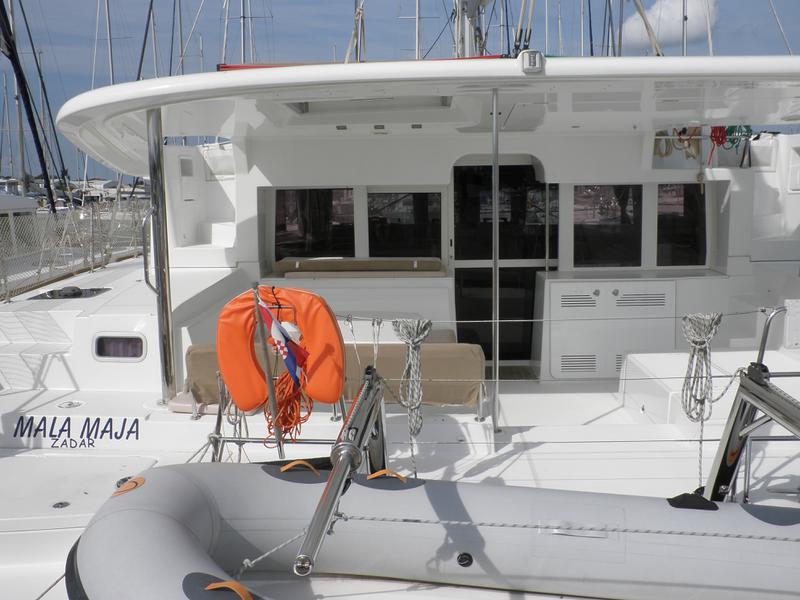 Book yachts online - catamaran - Lagoon 450 - MALA MAJA  - rent