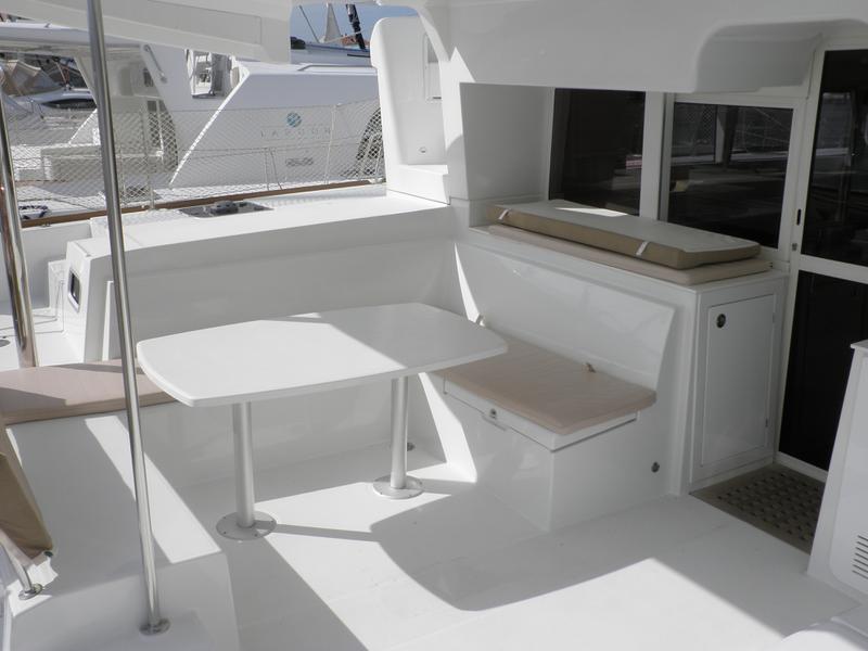 Book yachts online - catamaran - Lagoon 450 - MALA MAJA  - rent