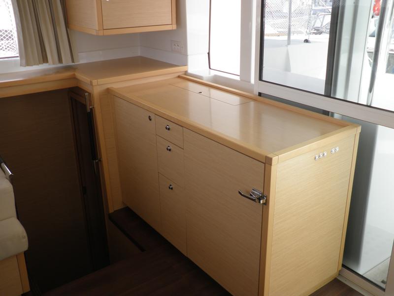 Book yachts online - catamaran - Lagoon 450 - MALA MAJA  - rent