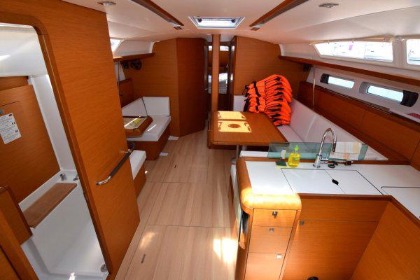 Book yachts online - sailboat - Sun Odyssey 449 - BLUE MOON - rent