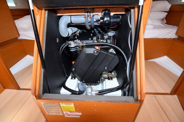 Book yachts online - sailboat - Sun Odyssey 449 - BLUE MOON - rent