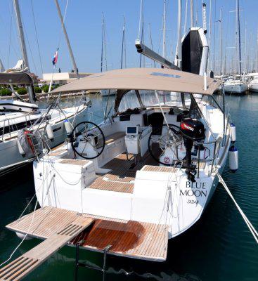 Book yachts online - sailboat - Sun Odyssey 449 - BLUE MOON - rent