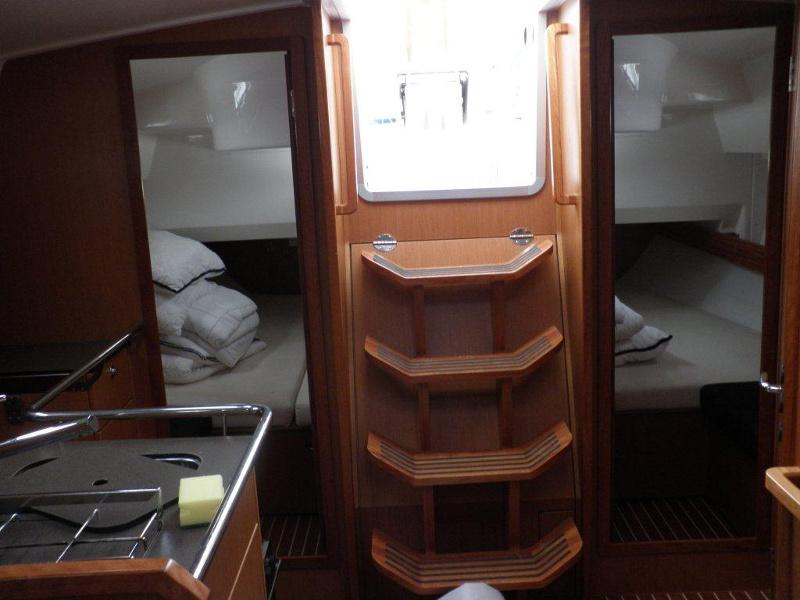Book yachts online - sailboat - Bavaria Cruiser 36 - AMIGA 3 - rent