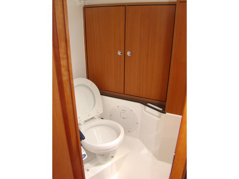 Book yachts online - sailboat - Bavaria Cruiser 36 - AMIGA 3 - rent