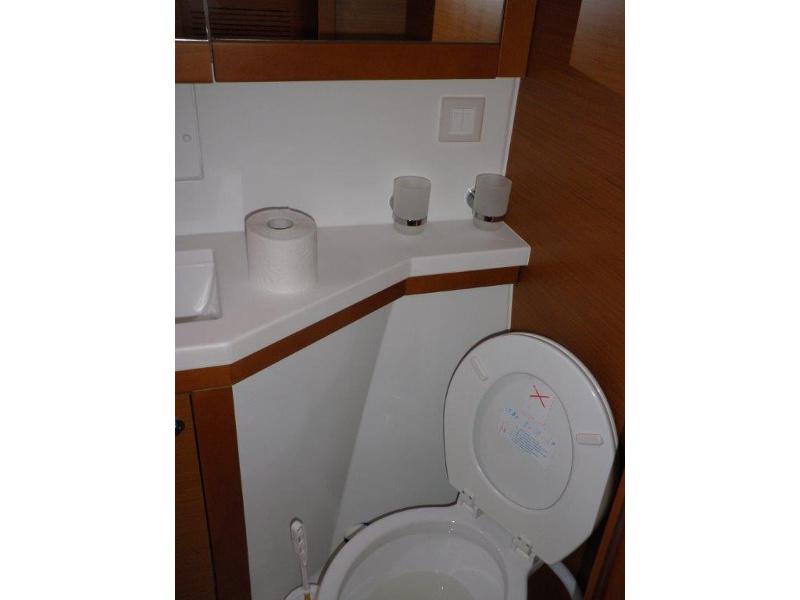 Book yachts online - catamaran - Lagoon 450 - DOUBLE TROUBLE II - rent