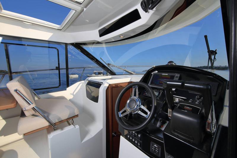 Book yachts online - motorboat - Merry Fisher 895 - ADRIANA - rent