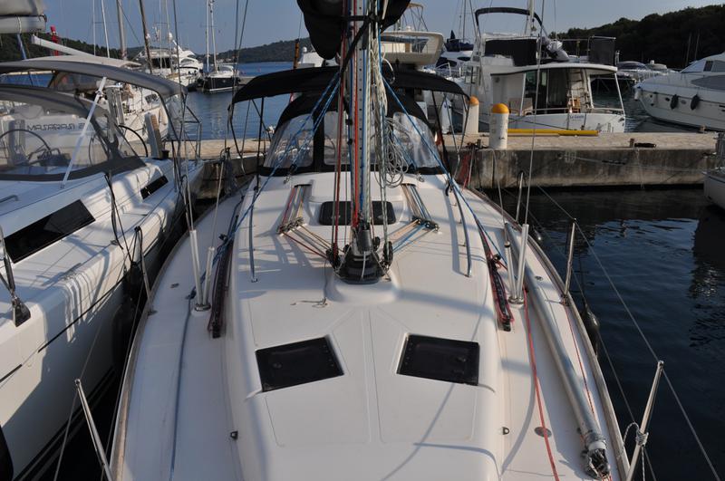 Book yachts online - sailboat - Salona 38 - Rehab - rent