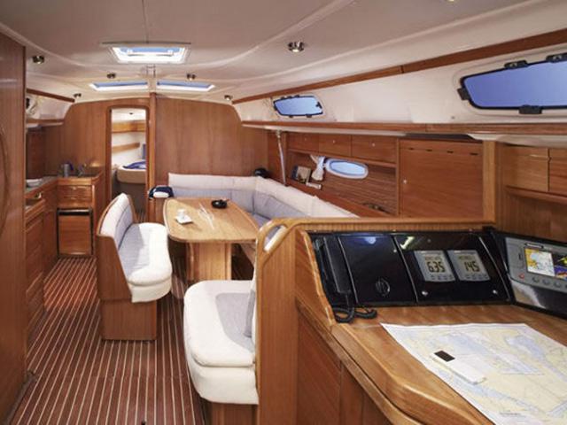 Book yachts online - sailboat - Bavaria 42 C - Maca - rent