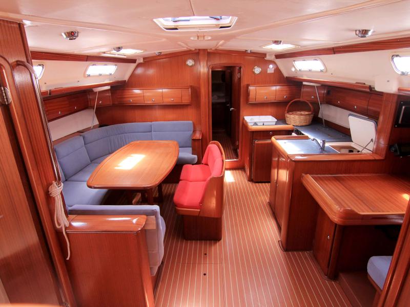 Book yachts online - sailboat - Bavaria 49 - Vardousia - rent