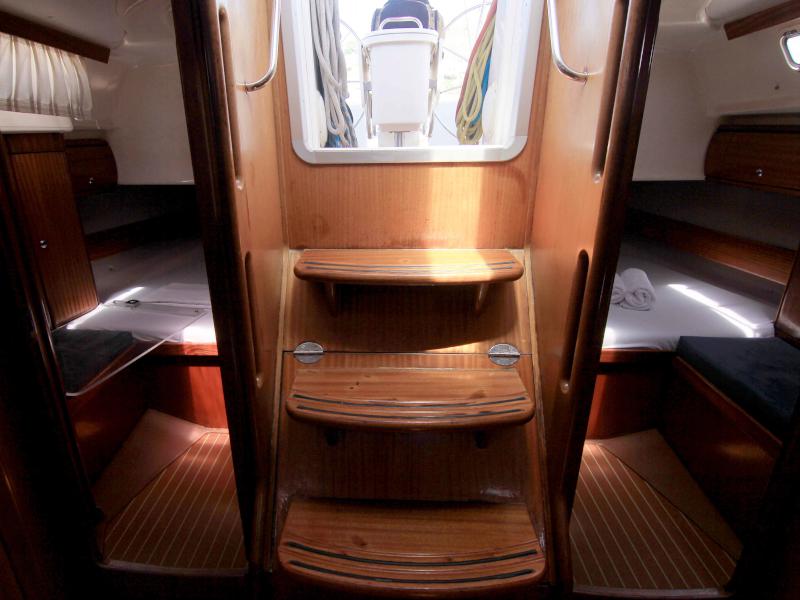 Book yachts online - sailboat - Bavaria 49 - Vardousia - rent