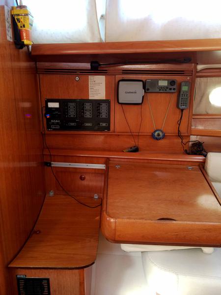 Book yachts online - sailboat - Sun Odyssey 40.3 - ADRIGO - rent