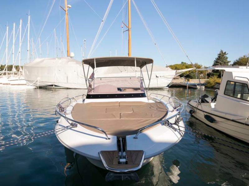 Book yachts online - motorboat - Atlantic 655 Sun Cruiser - no name - rent