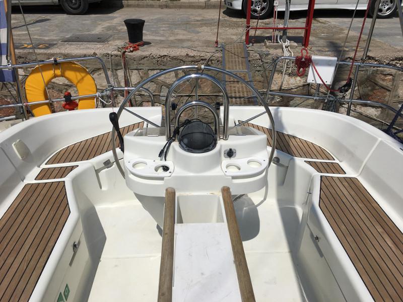 Book yachts online - sailboat - Oceanis 41.1 - Thetis - rent