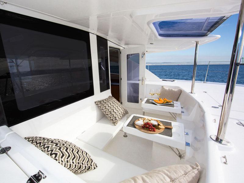 Book yachts online - catamaran - Leopard 44 - SHANGRI-LA - rent
