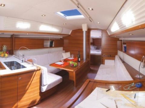 Book yachts online - sailboat - Salona 41 Performance - NAUGHTY GULL - rent
